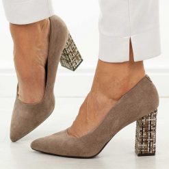 J.Brązowe mix czółenka damskie na słupku Sergio Leone Pb216. Brązowe czółenka damskie Sergio Leone, na jesień, bez wzorów, ze skóry, eleganckie, bez obcasa, na słupku, bez zapięcia. Za 169.00 zł.