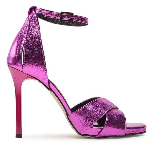 Sandały Karino. Czerwone sandały damskie Karino, bez wzorów, bez obcasa, na szpilce, bez zapięcia. Za 449.99 zł.