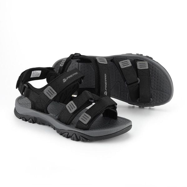 Sandały turystyczne unisex Alpine Pro Gode. Czarne buty zimowe męskie Alpine Pro, bez wzorów, z materiału, bez obcasa, bez zapięcia. Za 259.00 zł.