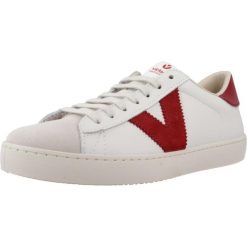 Tenisówki Victoria Model 1126142v Kolor Czerwony. Czerwone trampki i tenisówki damskie VICTORIA, bez wzorów, z tkaniny, bez zapięcia. Za 377.50 zł.