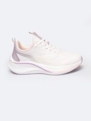 Sneakersy damskie kremowe RR274A161 101. Białe obuwie sportowe damskie BIG STAR, bez wzorów, bez zapięcia, do biegania. W wyprzedaży za 159.99 zł.