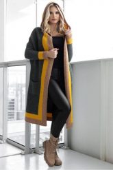 Elegancki długi kardigan z kapturem zielony. Zielone kardigany damskie PeeKaBoo, uniwersalny, bez wzorów, eleganckie, bez kołnierzyka. Za 379.00 zł.