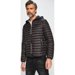 Trussardi Jeans - Kurtka. Czarne kurtki męskie TRUSSARDI JEANS, s, bez wzorów, z jeansu, z kapturem. W wyprzedaży za 479.90 zł.
