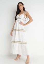 Biała Sukienka Chrysis. Białe sukienki damskie Born2be, m, z aplikacjami, z bawełny, boho, bez kołnierzyka, bez ramiączek, maxi, rozkloszowane. Za 199.99 zł.