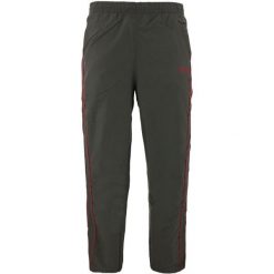Męskie Spodnie Sportowe Fila Cupula Ciemnoszare 2XL - Wygoda i Styl. Szare spodnie materiałowe męskie Fila, bez wzorów, z dresówki. Za 196.99 zł.