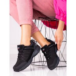 Buty trekkingowe damskie DK czarne. Czarne obuwie trekkingowe damskie z materiału, bez zapięcia. Za 197.04 zł.