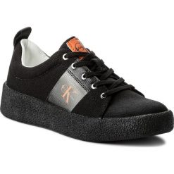 Półbuty CALVIN KLEIN JEANS - Gala R8783 Black. Czarne półbuty damskie Calvin Klein Jeans, bez wzorów, z jeansu, bez obcasa, bez zapięcia. W wyprzedaży za 339.00 zł.