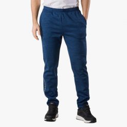 Spodnie treningowe męskie Swedemount Training Logo Pants II. Niebieskie spodnie sportowe męskie SWEDEMOUNT, m, bez wzorów, z dresówki, do biegania. Za 199.99 zł.