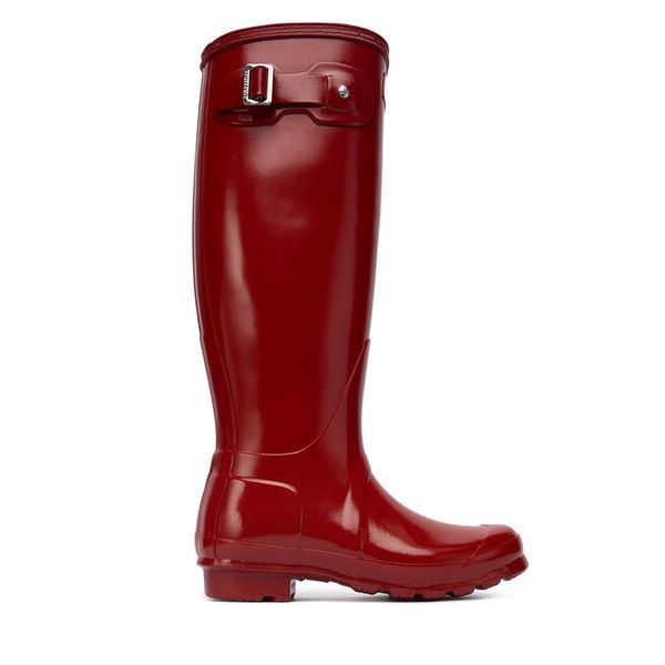 Kalosze Hunter. Czerwone kalosze damskie Hunter, bez wzorów, bez zapięcia. Za 379.99 zł.