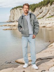 Kurtka z kapturem - khaki. Brązowe kurtki męskie Sinsay, l, bez wzorów, z dresówki, z kapturem. Za 79.99 zł.