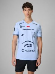 4F Koszulka meczowa replika domowa z sezonu 2025/26 męska 4F x Projekt Warszawa - niebieska XS. Niebieskie koszulki sportowe męskie 4F, m, bez wzorów, z dzianiny, bez kołnierzyka, bez ramiączek. Za 189.99 zł.