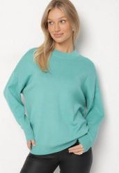 Zielony Gładki Sweter z Rękawami Typu Nietoperz Ralanevia. Zielone swetry nierozpinane damskie Born2be, l, bez wzorów, biznesowe, bez kołnierzyka, bez ramiączek. Za 79.99 zł.