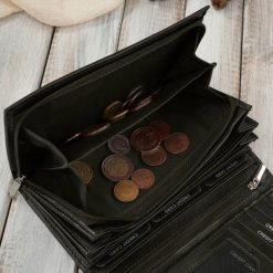 Paolo Peruzzi Portfel damski skórzany duży ciemnozielony z ochroną RFID klasyczny AL-07-GB. Brązowe portfele damskie Paolo Peruzzi. Za 138.72 zł.