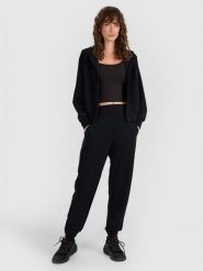 4F Spodnie dresowe joggery z modalem damskie - czarne XXL. Czarne spodnie dresowe damskie 4F, bez wzorów, z dresówki, sportowe. W wyprzedaży za 159.99 zł.