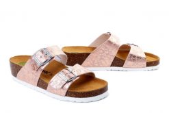 DR. BRINKMANN 700570-42 rosa, klapki damskie. Czerwone klapki damskie Dr. Brinkmann, na lato, bez wzorów, bez obcasa, na koturnie, bez zapięcia. Za 219.90 zł.