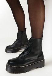 Czarne Botki Workery na Platformie Xulia. Czarne botki damskie Born2be, bez wzorów, z jeansu, eleganckie, bez obcasa, na platformie, bez zapięcia. Za 69.99 zł.