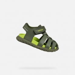 Sandały Geox Model B Sandal Fusbetto Bo Kolor Zielony. Zielone sandały damskie Geox, bez wzorów, z tkaniny, bez obcasa, bez zapięcia. Za 193.90 zł.