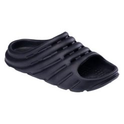 Męskie Klapki Na Trawie. Czarne klapki męskie MARTES ESSENTIALS, bez wzorów, z materiału, z okrągłym noskiem, bez zapięcia. Za 57.99 zł.