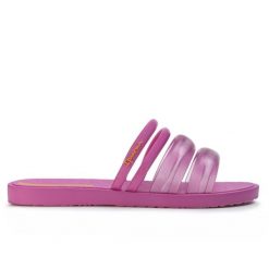 Klapki damskie Ipanema 26727 PUFFER TIRAS FEM. Czerwone klapki damskie Ipanema, na lato, bez wzorów, z materiału, eleganckie, bez obcasa, bez zapięcia. Za 94.99 zł.