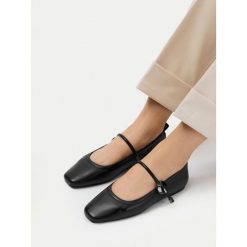 Baleriny MEXX. Czarne balerinki damskie Mexx, bez wzorów, bez obcasa, bez zapięcia. Za 269.99 zł.