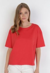 Czerwony T-shirt Evales. Czerwone t-shirty damskie Born2be, l, bez wzorów, z bawełny, casualowe, bez kołnierzyka, bez ramiączek. Za 29.99 zł.
