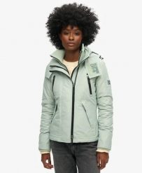 Superdry Kurtka Windbreaker Mountain z Kapturem. Zielone kurtki męskie Superdry, bez wzorów, z poliesteru, z kapturem. Za 432.95 zł.