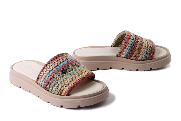 HELIOS KOMFORT 156 tricolor, klapki damskie. Klapki damskie HELIOS KOMFORT, na lato, bez wzorów, bez obcasa, bez zapięcia. Za 264.90 zł.