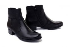 RIEKER 78653-00 black, botki damskie. Czarne botki damskie Rieker, na zimę, bez wzorów, bez obcasa, na obcasie, bez zapięcia. Za 379.90 zł.