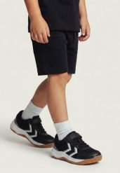 Buty halowe Hummel Multiplay Flex VC 2.0. Czerwone obuwie trekkingowe damskie Hummel, z materiału, bez zapięcia. Za 252.50 zł.