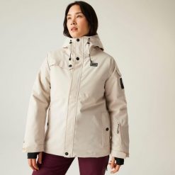 Ski Life Damska kurtka narciarska. Brązowe kurtki sportowe damskie Dare 2B, na zimę, bez wzorów, bez ramiączek, bez kaptura, narciarskie. Za 699.99 zł.