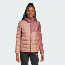 Kurtka Terrex Multi Light Down Hooded. Brązowe kurtki sportowe damskie Adidas, l, bez wzorów, z materiału, bez ramiączek, z kapturem, trekkingowe. W wyprzedaży za 427.80 zł.