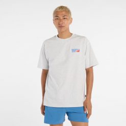 Koszulka męska New Balance MT41908AHH – szara. Szare koszulki sportowe męskie New Balance, l, z aplikacjami, z bawełny, bez ramiączek. Za 169.99 zł.