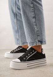 Czarne Klasyczne Trampki na Grubej Podeszwie Araenes. Czarne trampki i tenisówki damskie Born2be, bez wzorów, z jeansu, bez zapięcia. Za 74.99 zł.