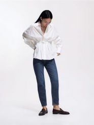 Jeansy mom comfort - granatowy. Niebieskie jeansy damskie Reserved, bez wzorów, z bawełny. Za 129.99 zł.