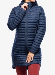 Płaszcz damski Berghaus Nula Micro Long Jacket. Niebieskie płaszcze damskie Berghaus, s, bez wzorów, z materiału, klasyczne, bez kołnierzyka, bez kaptura. Za 529.99 zł.