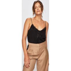 Review - Top. Czarne topy damskie Review, l, bez wzorów, z bawełny, casualowe, bez kołnierzyka, bez ramiączek. W wyprzedaży za 69.90 zł.