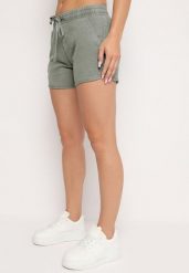 Zielone Bawełniane Szorty z Gumką w Talii Cazorea. Zielone szorty damskie Born2be, bez wzorów, z bawełny, eleganckie. Za 64.99 zł.
