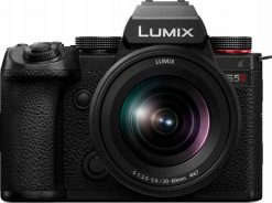 Aparat Panasonic Lumix S5 II + S 20-60 mm f/3.5-5.6 (DC-S5M2KE). Aparaty bezlusterkowce PANASONIC. Za 10,256.99 zł.