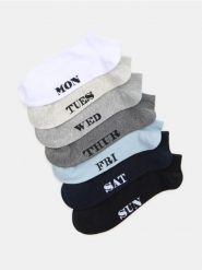 Zestaw krótkich skarpet z dniami tygodnia 7 pack - wielobarwny. Skarpety męskie Sinsay, bez wzorów. Za 19.99 zł.