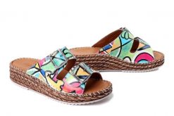 MANITU 900183-00 bunt, klapki damskie. Klapki damskie Manitu, na lato, bez wzorów, ze skóry, bez obcasa, bez zapięcia. Za 229.42 zł.