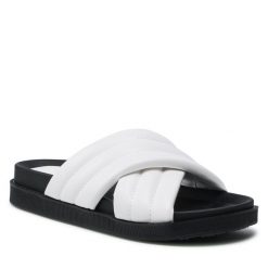 Klapki JENNY. Białe klapki damskie Jenny, bez wzorów, bez obcasa, bez zapięcia. Za 119.99 zł.