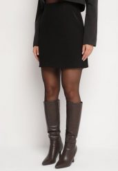 Czarna Klasyczna Spódnica z Wiskozą Velezi. Czarne spódnice damskie Born2be, do pracy, l, bez wzorów, z wiskozy, biznesowe, mini, dopasowane. Za 84.99 zł.