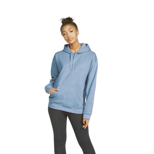 Bluza z kapturem Gildan Midweight Softstyle. Niebieskie bluzy damskie GILDAN, xl, bez wzorów, z bawełny, klasyczne, bez ramiączek, z kapturem. Za 129.60 zł.