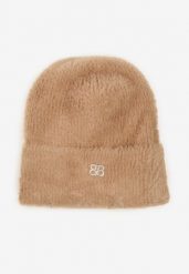 Beżowa Czapka Typu Beanie z Wełną i Wiskozą Ozdobiona Naszywką Borirra. Brązowe czapki damskie Born2be, z aplikacjami, z wełny, eleganckie. Za 44.99 zł.