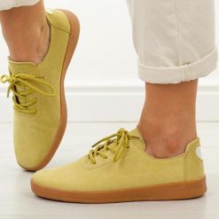 Żółte skórzane półbuty damskie T.Sokolski w26-611. Żółte półbuty damskie Sokolski, na jesień, bez wzorów, z jeansu, casualowe, z okrągłym noskiem, bez obcasa, bez zapięcia. W wyprzedaży za 179.10 zł.