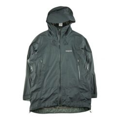 Kurtka parka Goretex dla kobiet. Czarne kurtki damskie Patagonia, bez wzorów, z gore-texu, bez kaptura. Za 425.96 zł.