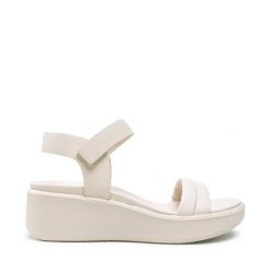Sandały ECCO. Brązowe sandały damskie ecco, bez wzorów, bez obcasa, na koturnie, bez zapięcia. Za 449.99 zł.