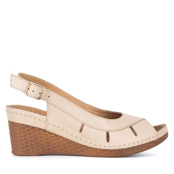 Sandały Lasocki. Brązowe sandały damskie Lasocki, bez wzorów, bez obcasa, na koturnie, bez zapięcia. Za 139.99 zł.