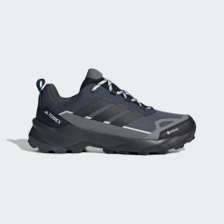 Buty trekkingowe Terrex Skychaser AX5 GORE-TEX. Czarne trekkingi męskie Adidas, z gore-texu, bez zapięcia. Za 529.00 zł.
