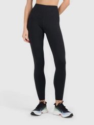 Legginsy fitness damskie z wysokim stanem. Czarne legginsy damskie 4F, bez wzorów, z elastanu. Za 99.99 zł.